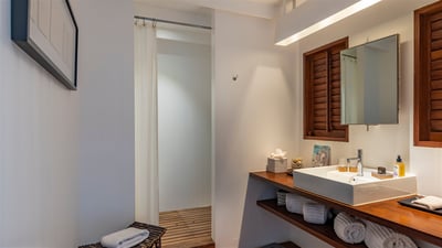 Luxury Villa Photo #19