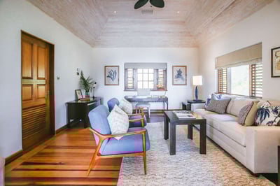 Luxury Villa Photo #17