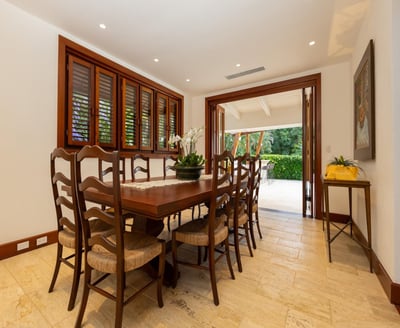 Luxury Villa Photo #20