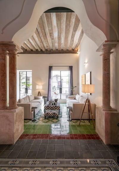 Luxury Villa Photo #12