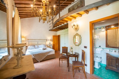 Luxury Villa Photo #18