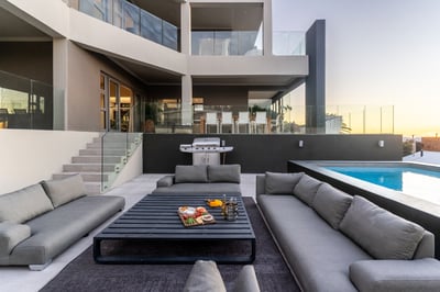 Luxury Villa Photo #8