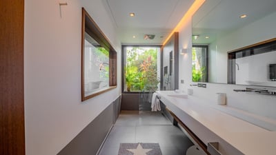Luxury Villa Photo #78