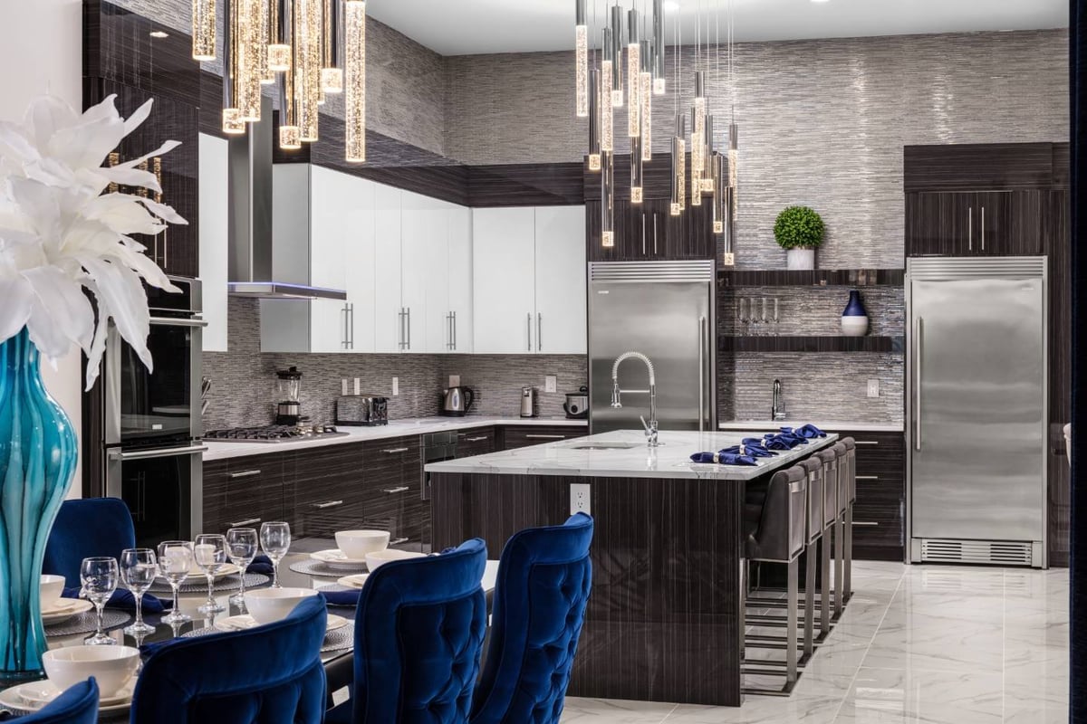 Contemporary Elegance Estate