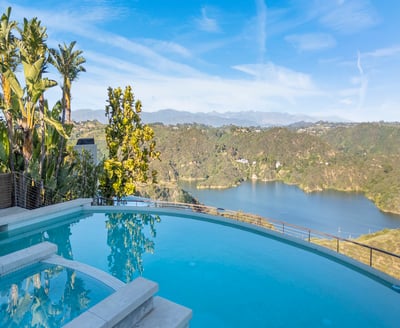 Luxury Villa Photo #8