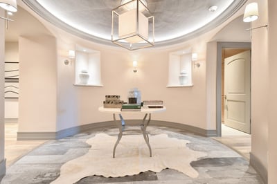 Luxury Villa Photo #10