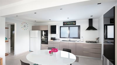 Luxury Villa Photo #10