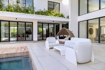 Luxury Villa Photo #16