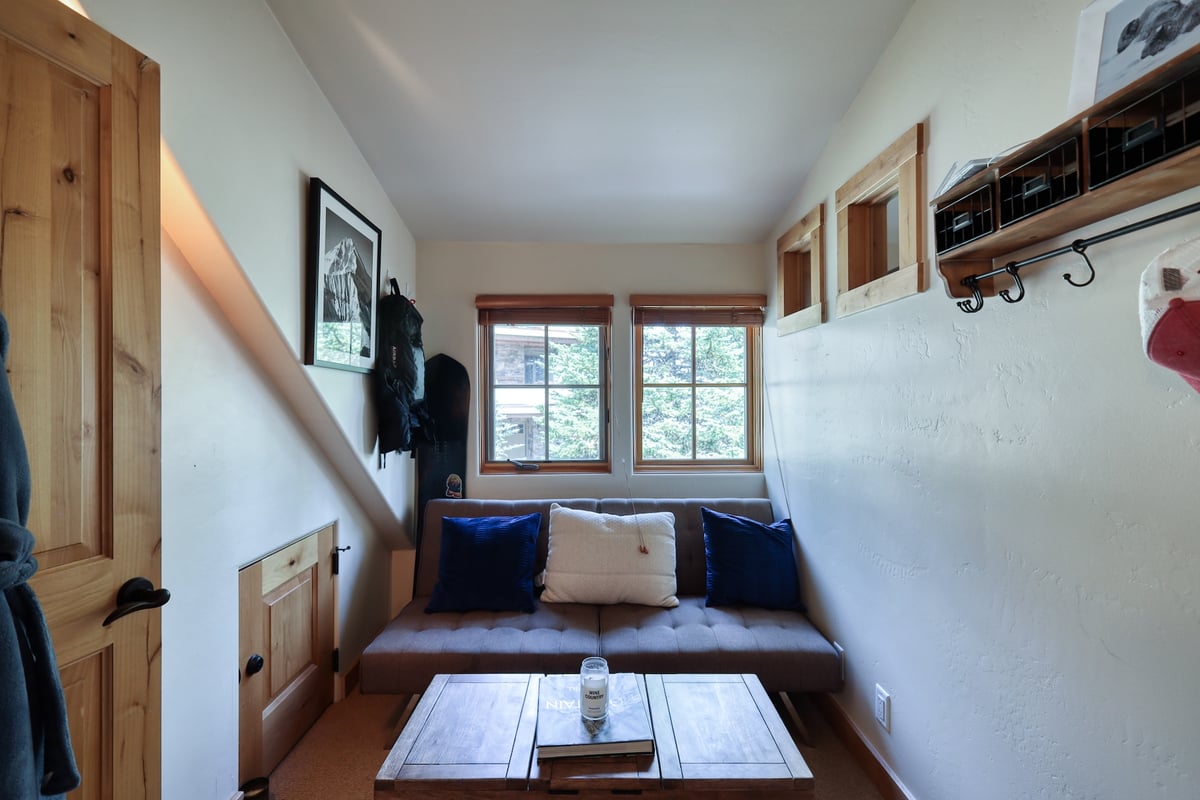 Moonlight Mountain Home | 1 Hidden Trail