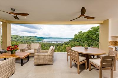 Luxury Villa Photo #23
