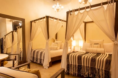 Luxury Villa Photo #30