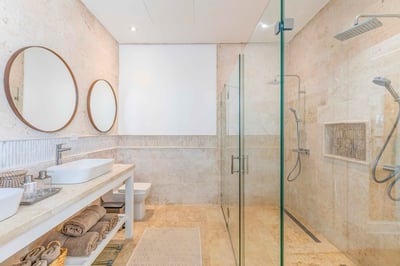 Luxury Villa Photo #34