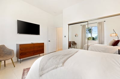 Luxury Villa Photo #37