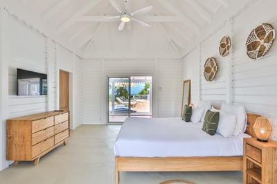 Luxury Villa Photo #29