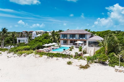 Luxury Villa Photo #6