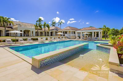 Luxury Villa Photo #6