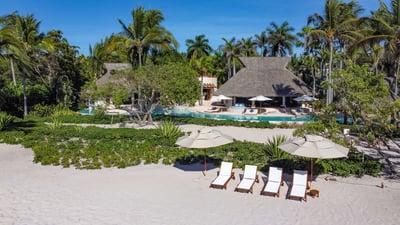 Luxury Villa Photo #5
