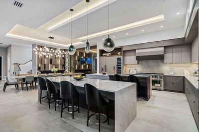 Luxury Villa Photo #26