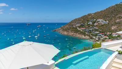 Luxury Villa Photo #9