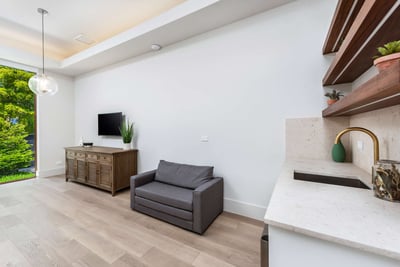 Luxury Villa Photo #26