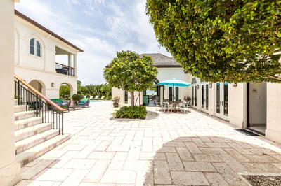 Luxury Villa Photo #8