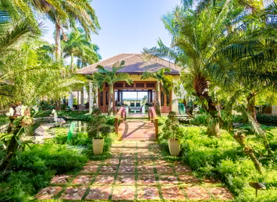 Luxury Villa Photo #40