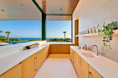 Luxury Villa Photo #22