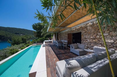 Luxury Villa Photo #14