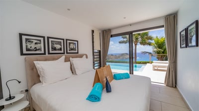 Luxury Villa Photo #63