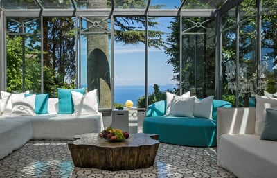 Luxury Villa Photo #18