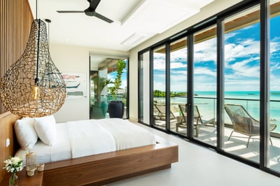 Luxury Villa Photo #27