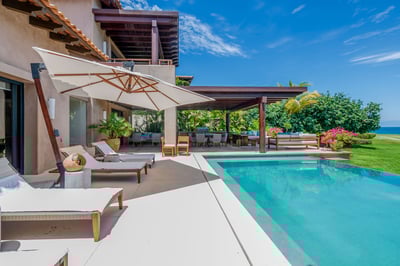Luxury Villa Photo #2