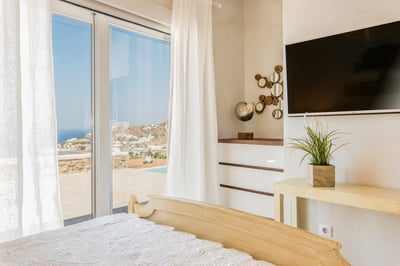 Luxury Villa Photo #27