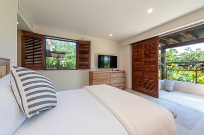 Luxury Villa Photo #54