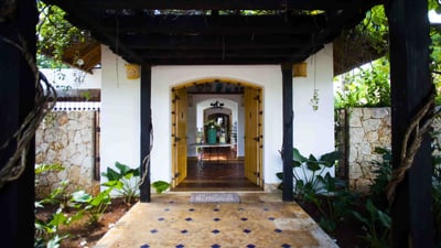 Luxury Villa Photo #7