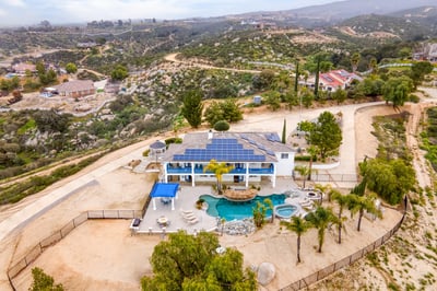 Luxury Villa Photo #5
