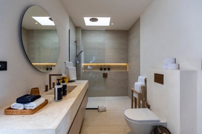 Luxury Villa Photo #43