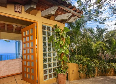 Luxury Villa Photo #8