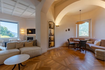 Luxury Villa Photo #15