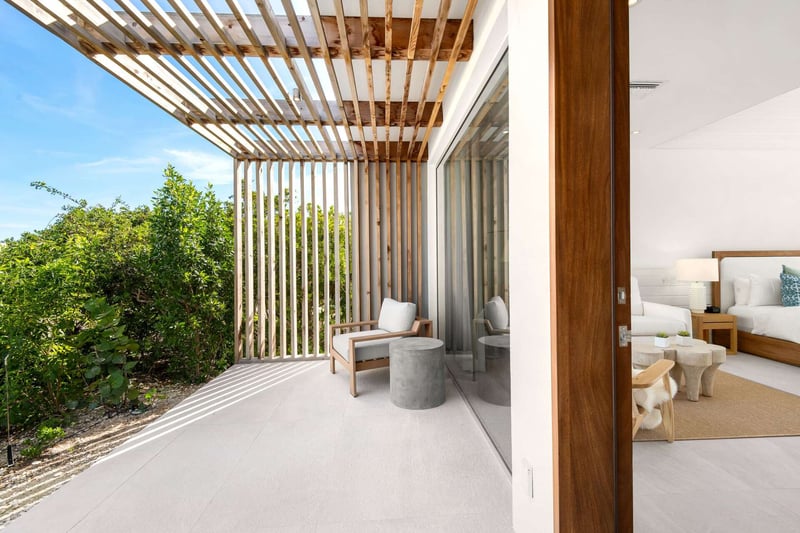 Beach Enclave Grace Bay 5 BDM Ocean View Villa