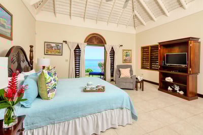 Luxury Villa Photo #13