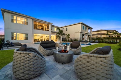Luxury Villa Photo #4