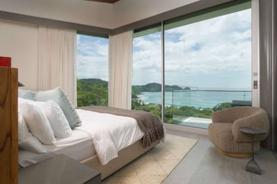 Luxury Villa Photo #34