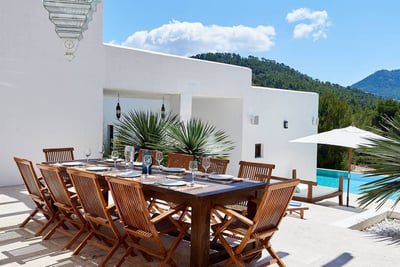 Luxury Villa Photo #6