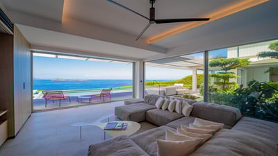 Luxury Villa Photo #27