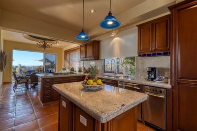 Luxury Villa Photo #23