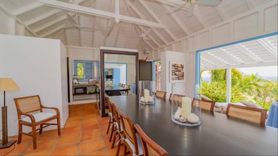 Kitchen & Dining Area