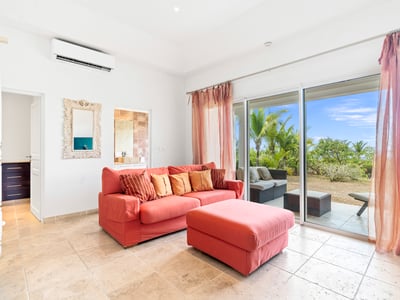 Luxury Villa Photo #28
