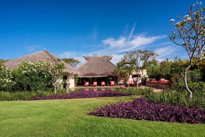 Luxury Villa Photo #4