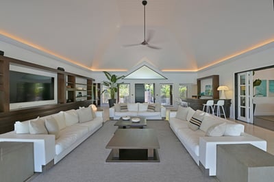 Luxury Villa Photo #39